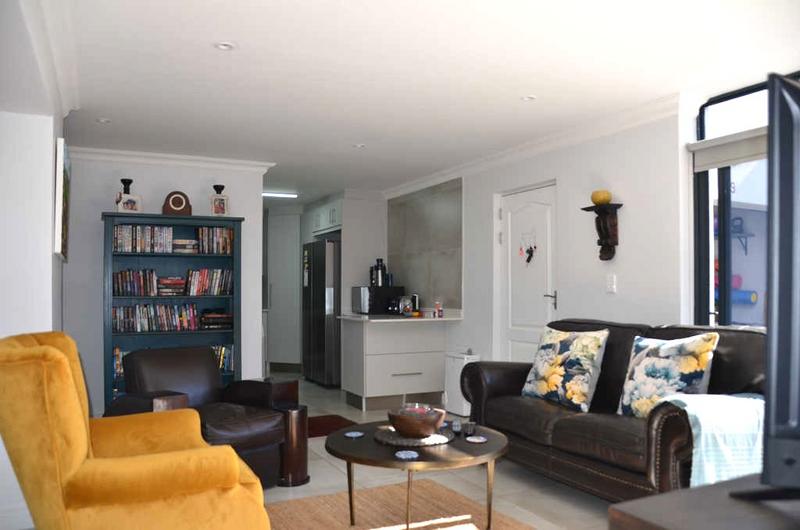 2 Bedroom Property for Sale in Island View Western Cape